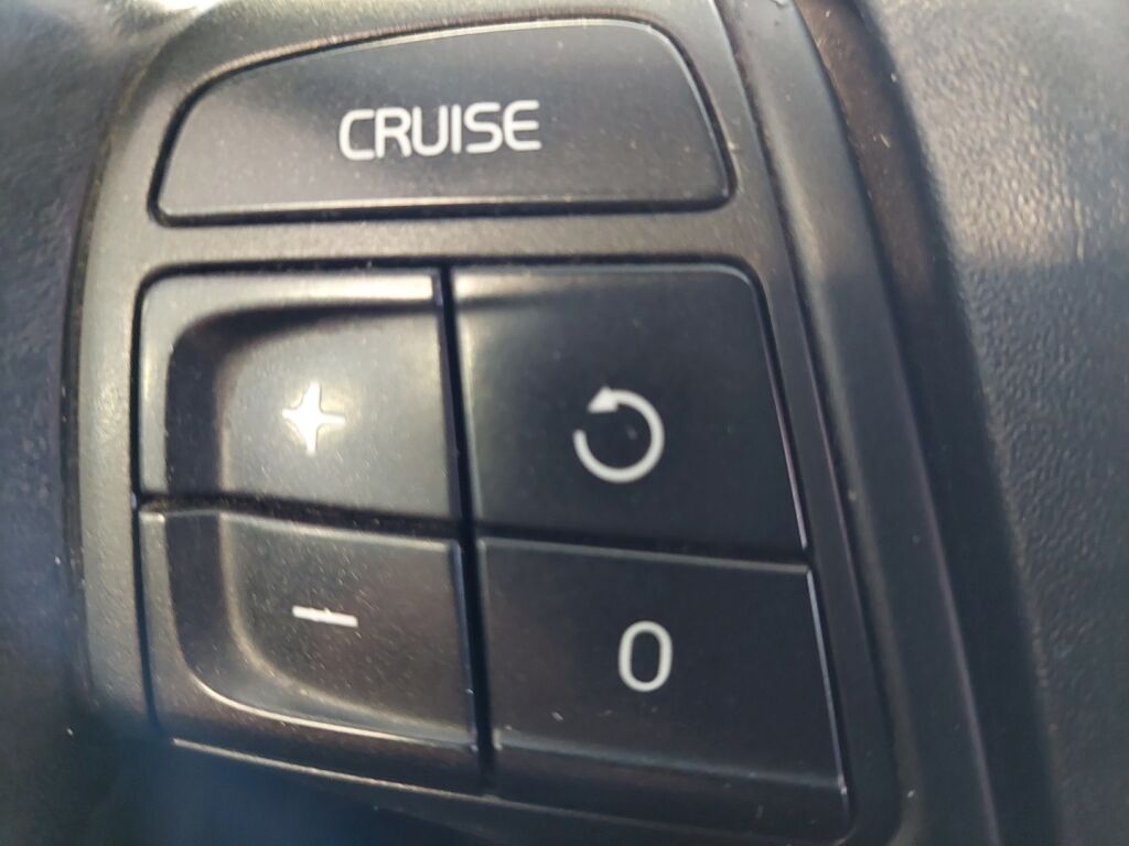 Volvo V70 2010 Musta