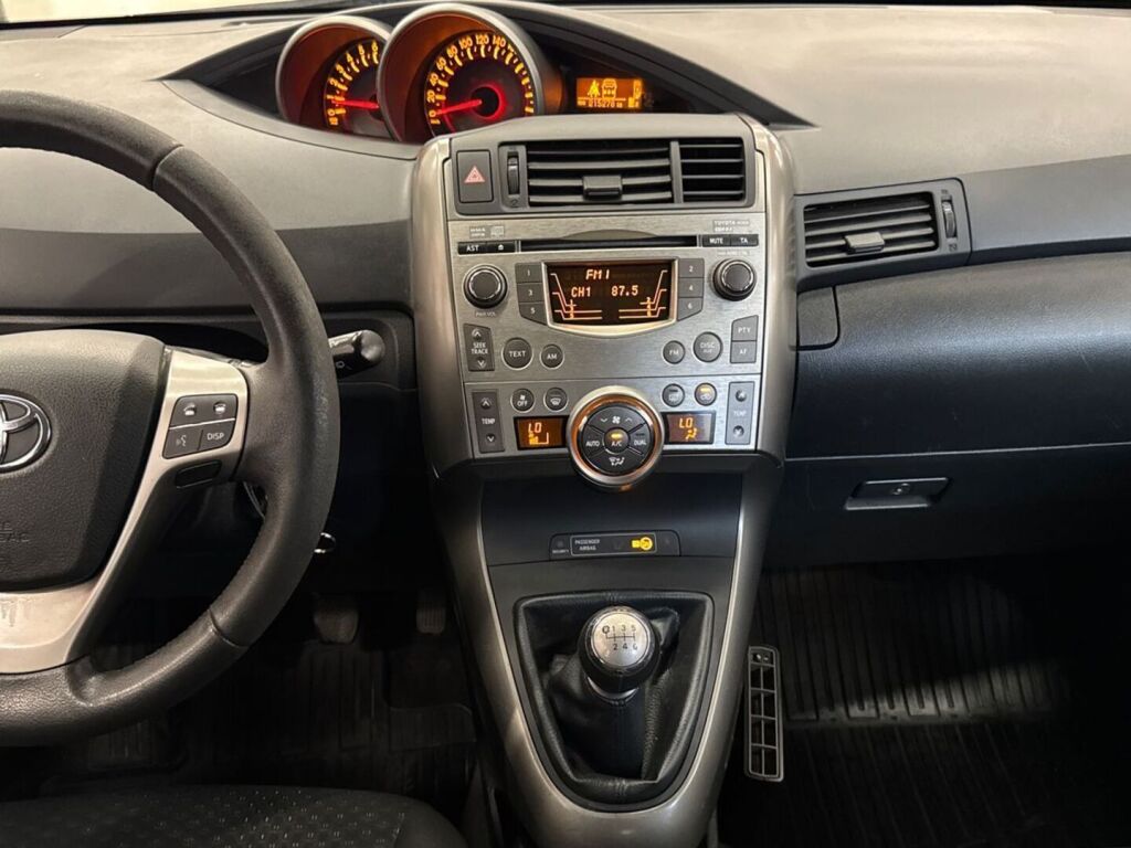 Toyota Verso 2010 Hopea