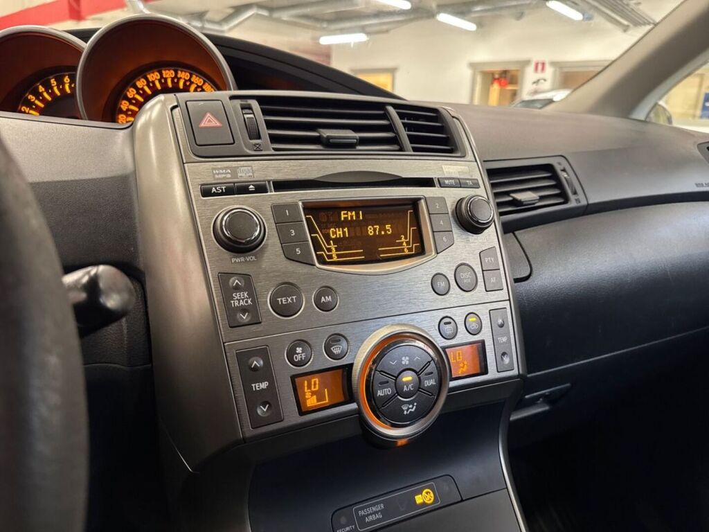 Toyota Verso 2010 Hopea