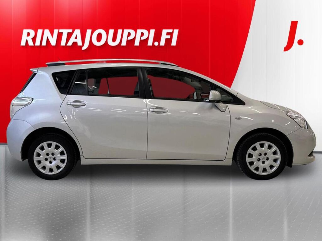 Toyota Verso 2010 Hopea