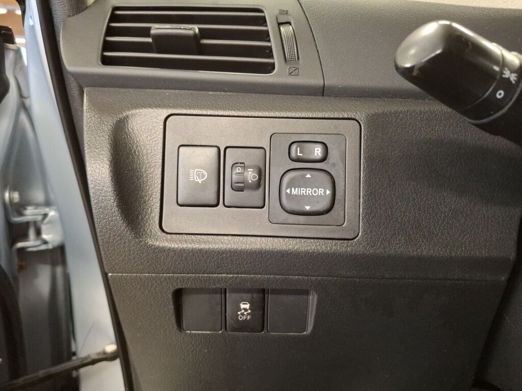 Toyota Verso 2010 Sininen