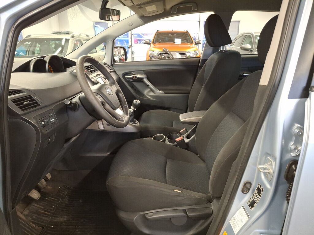 Toyota Verso 2010 Sininen