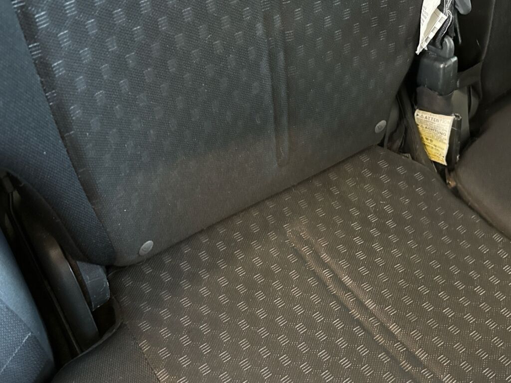 Toyota Urban Cruiser 2011 Violetti