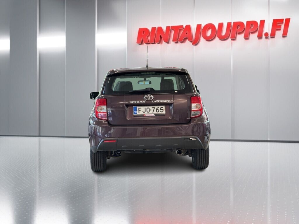 Toyota Urban Cruiser 2011 Violetti