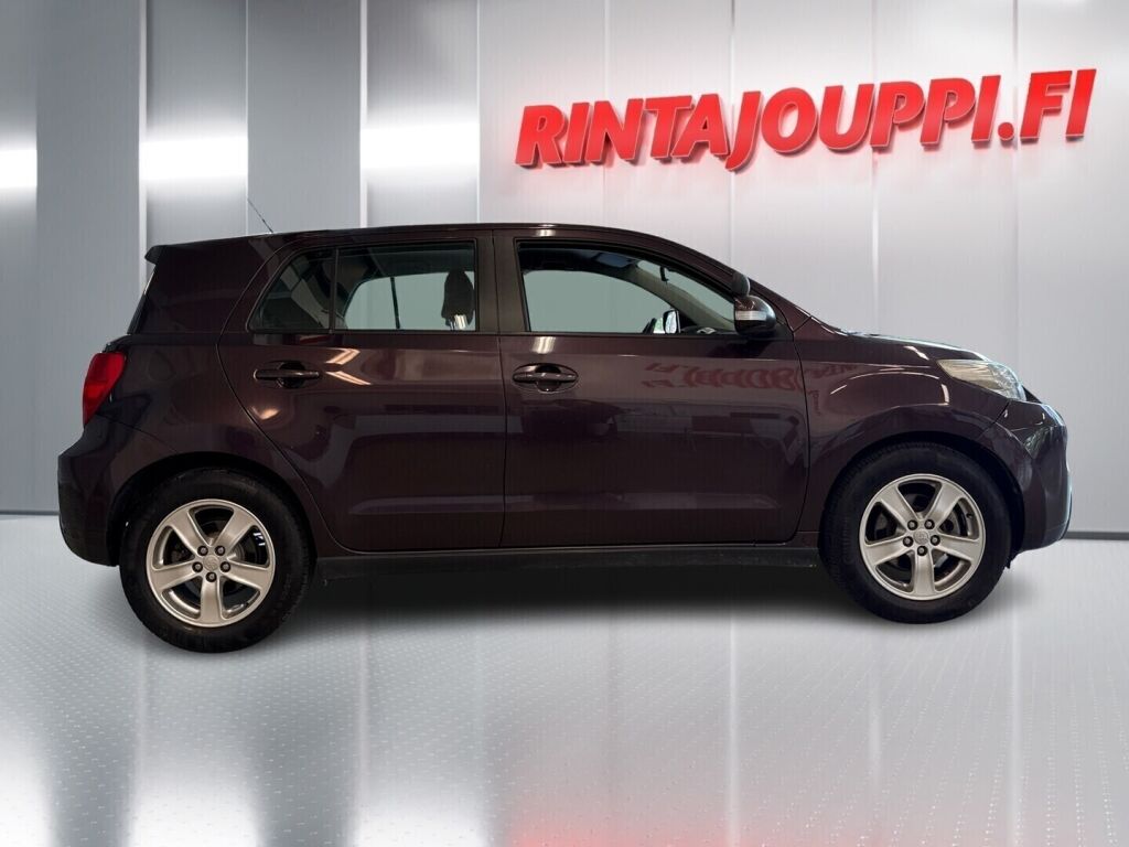 Toyota Urban Cruiser 2011 Violetti