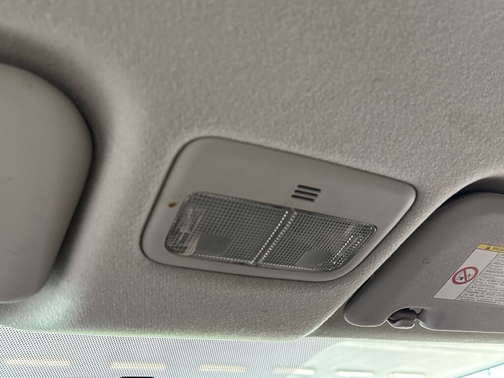 Toyota Urban Cruiser 2011 Violetti