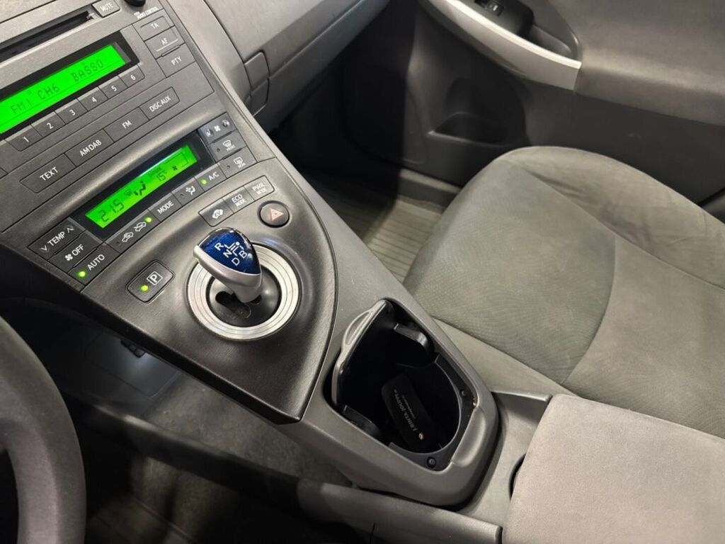 Toyota Prius 2010 Musta