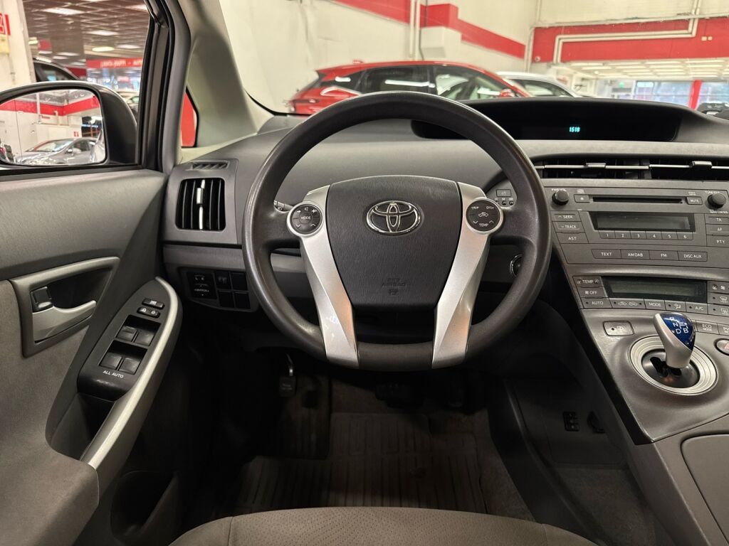 Toyota Prius 2011 Hopea
