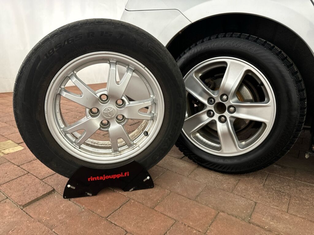 Toyota Prius 2011 Hopea