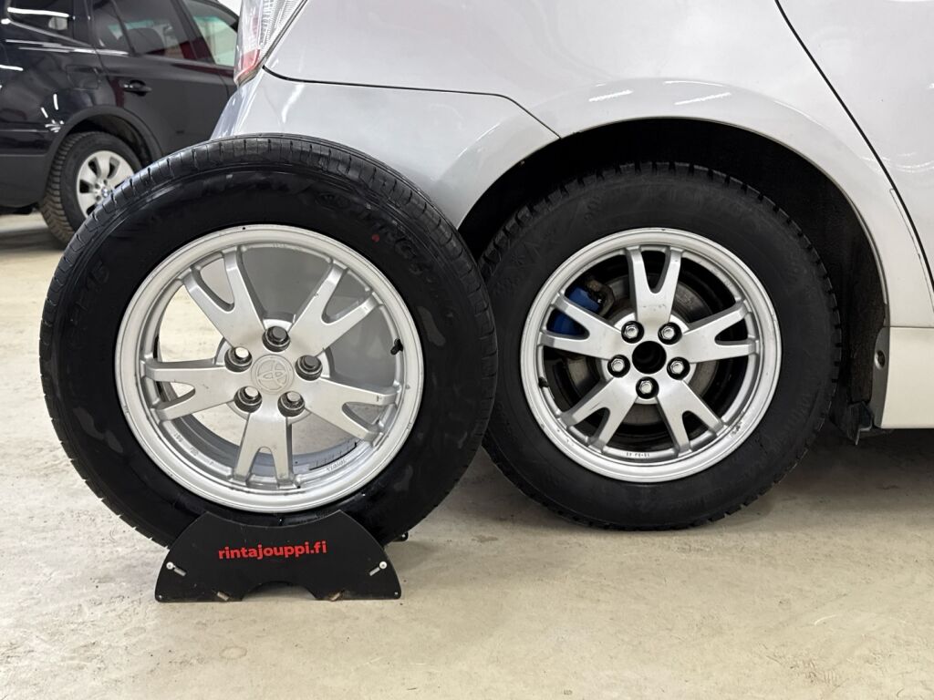 Toyota Prius 2011 Hopea