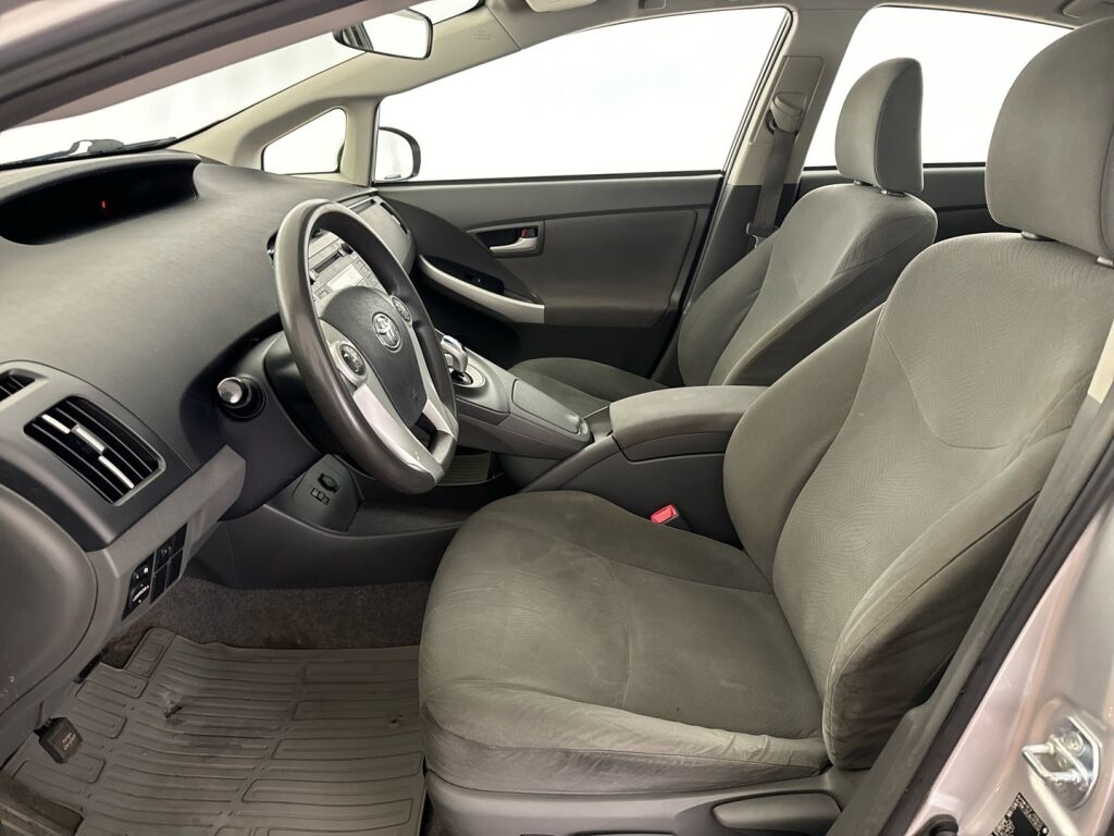 Toyota Prius 2011 Hopea