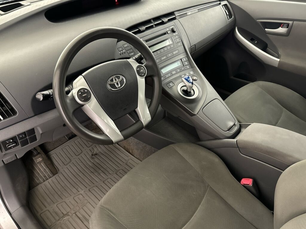 Toyota Prius 2011 Hopea
