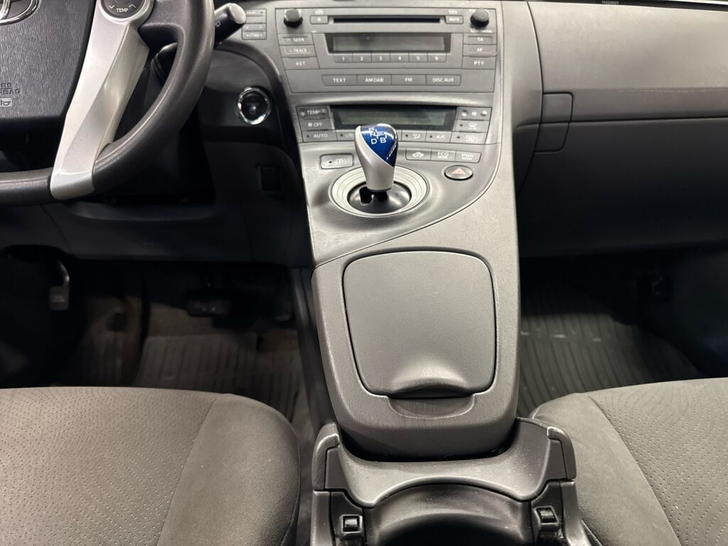 Toyota Prius 2011 Hopea