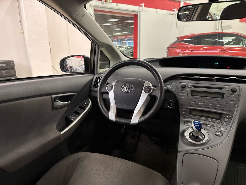 Toyota Prius 2011 Hopea