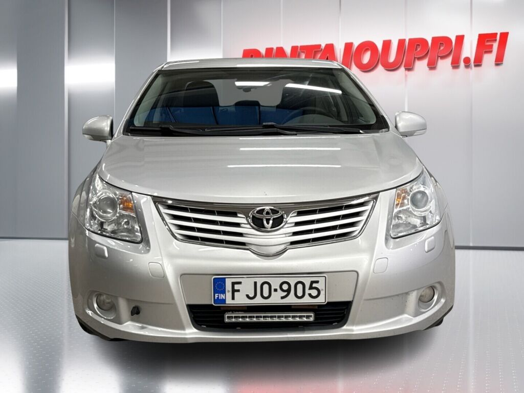 Toyota Avensis 2011 Hopea