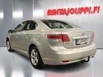 Toyota Avensis 2011 Hopea