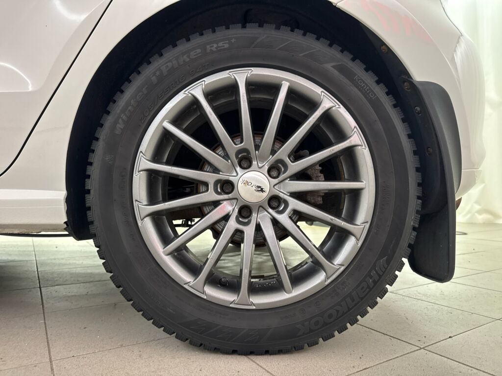 Volkswagen Polo 2010 Valkoinen