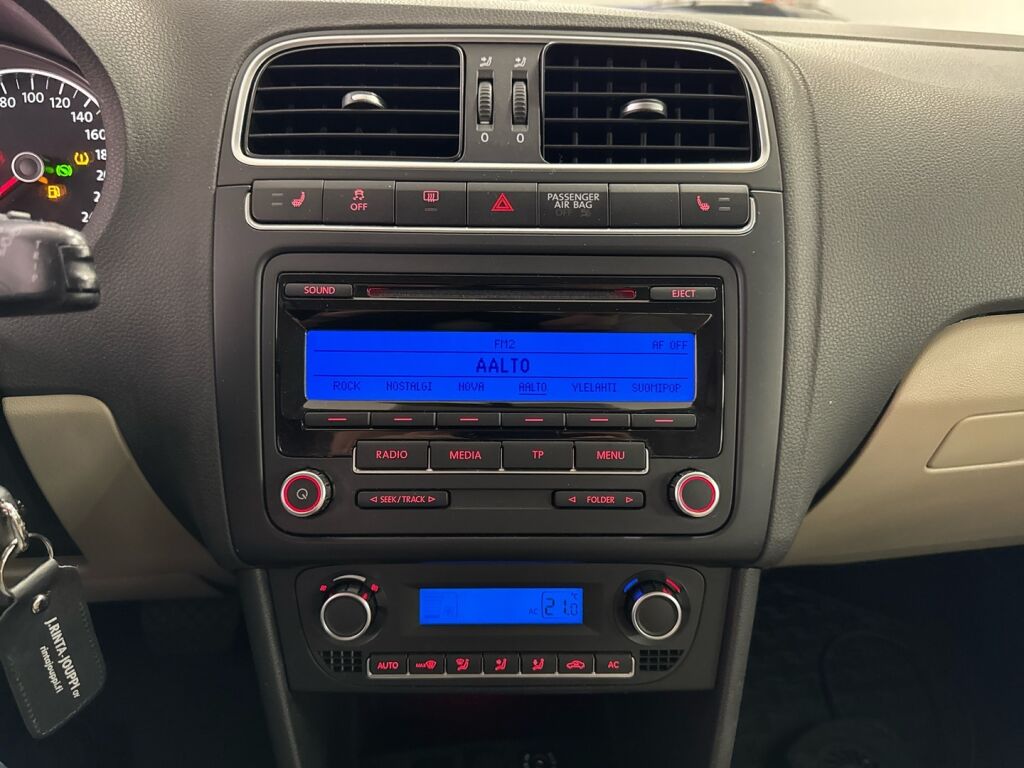 Volkswagen Polo 2010 Valkoinen