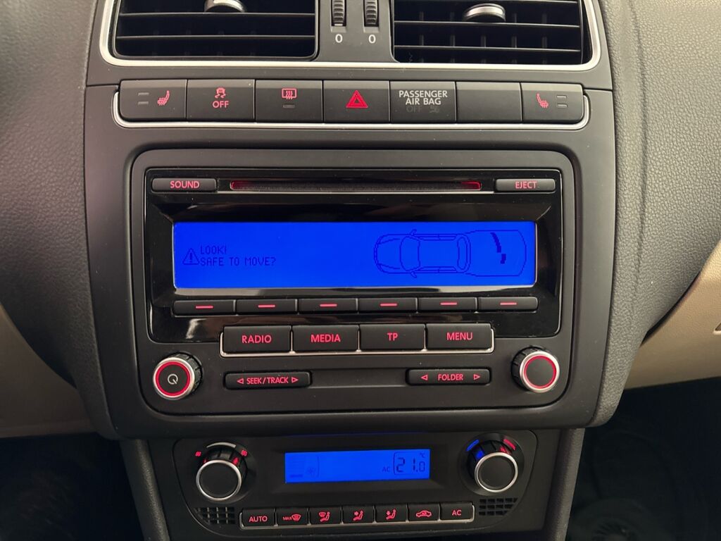 Volkswagen Polo 2010 Valkoinen