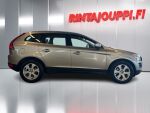 Volvo XC60 2010 Ruskea (beige)