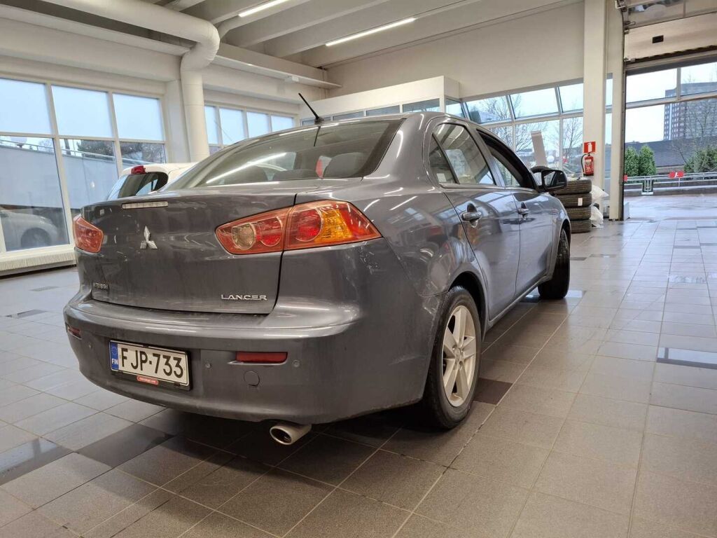 Mitsubishi Lancer 2010 Harmaa