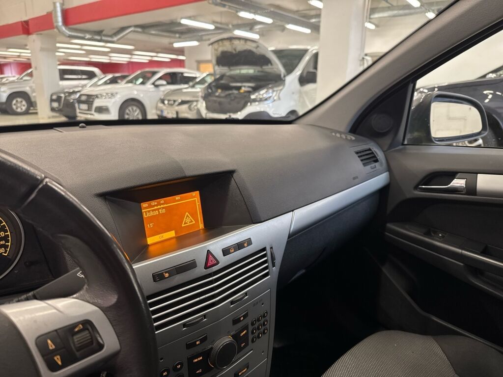 Opel Astra 2010 Harmaa