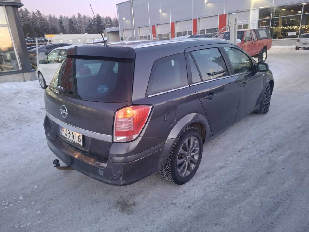 Opel Astra 2010 Harmaa