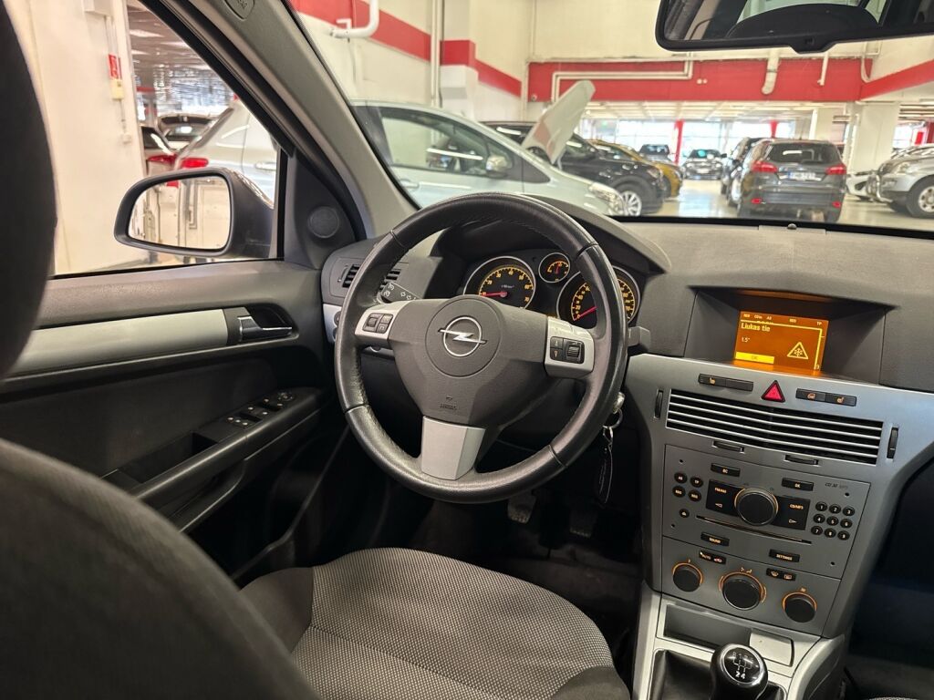 Opel Astra 2010 Harmaa