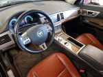 Jaguar XF 2010 Musta