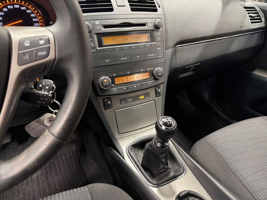 Toyota Avensis 2010 Sininen