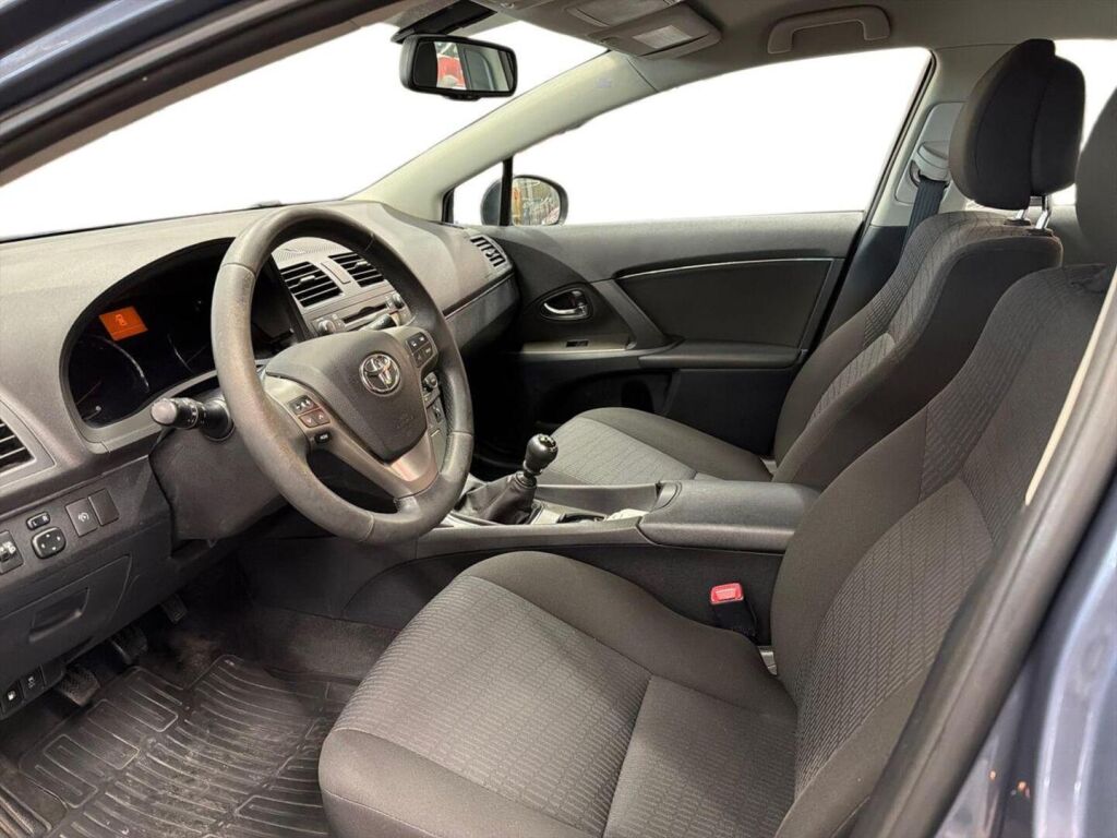 Toyota Avensis 2010 Sininen