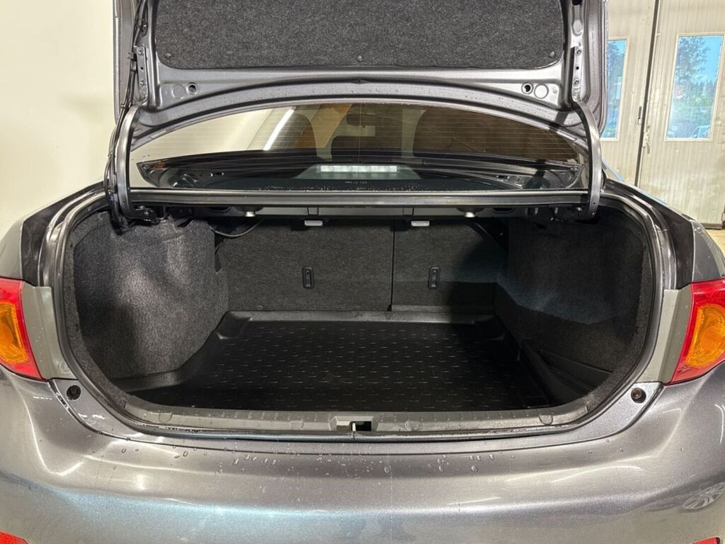 Toyota Corolla 2010 Harmaa