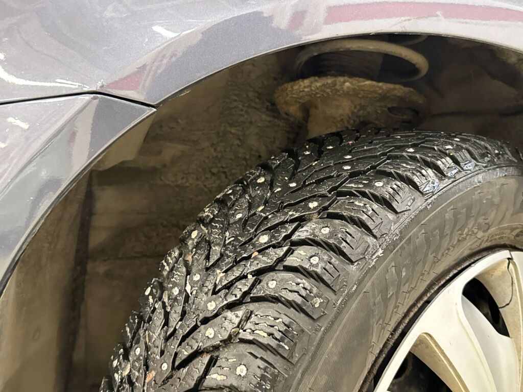 Toyota Avensis 2010 Sininen