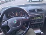 Skoda Octavia 2010 Musta