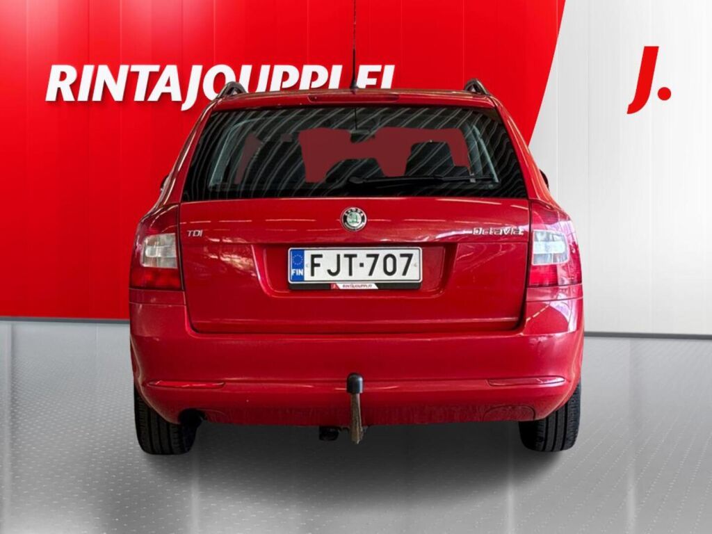 Skoda Octavia 2010 Punainen