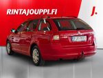 Skoda Octavia 2010 Punainen