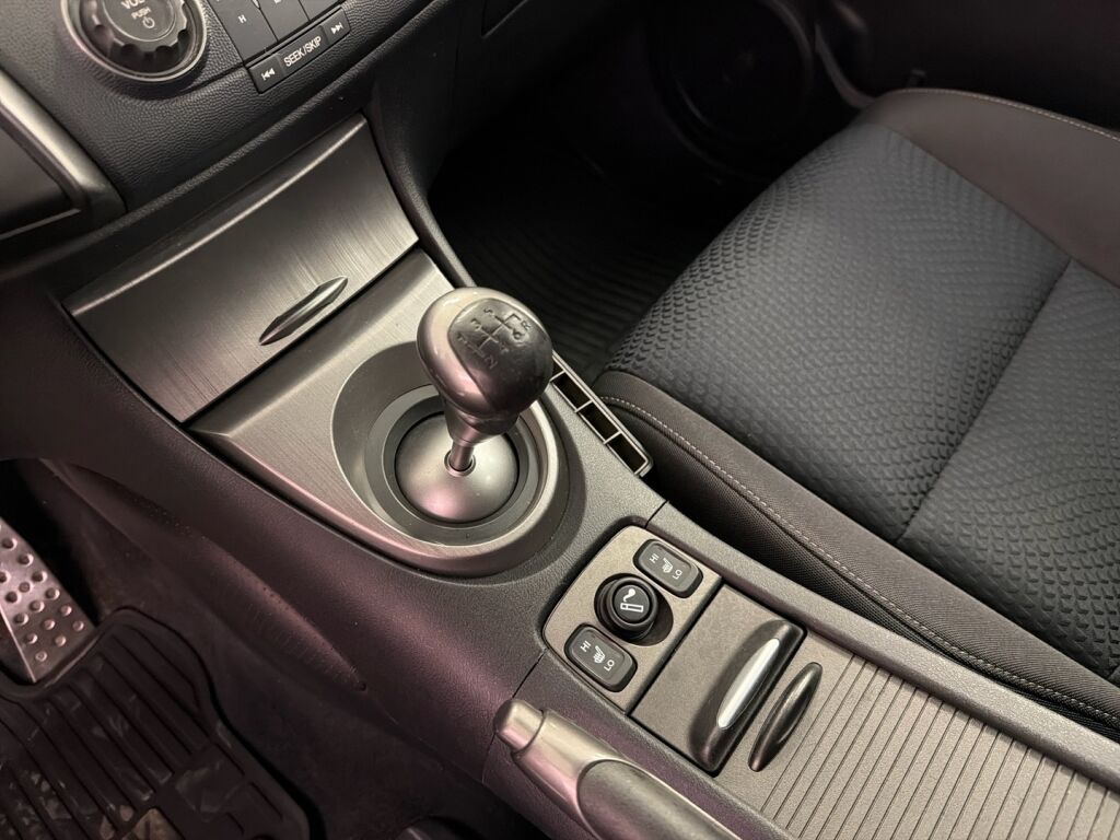 Honda Civic 2010 Valkoinen