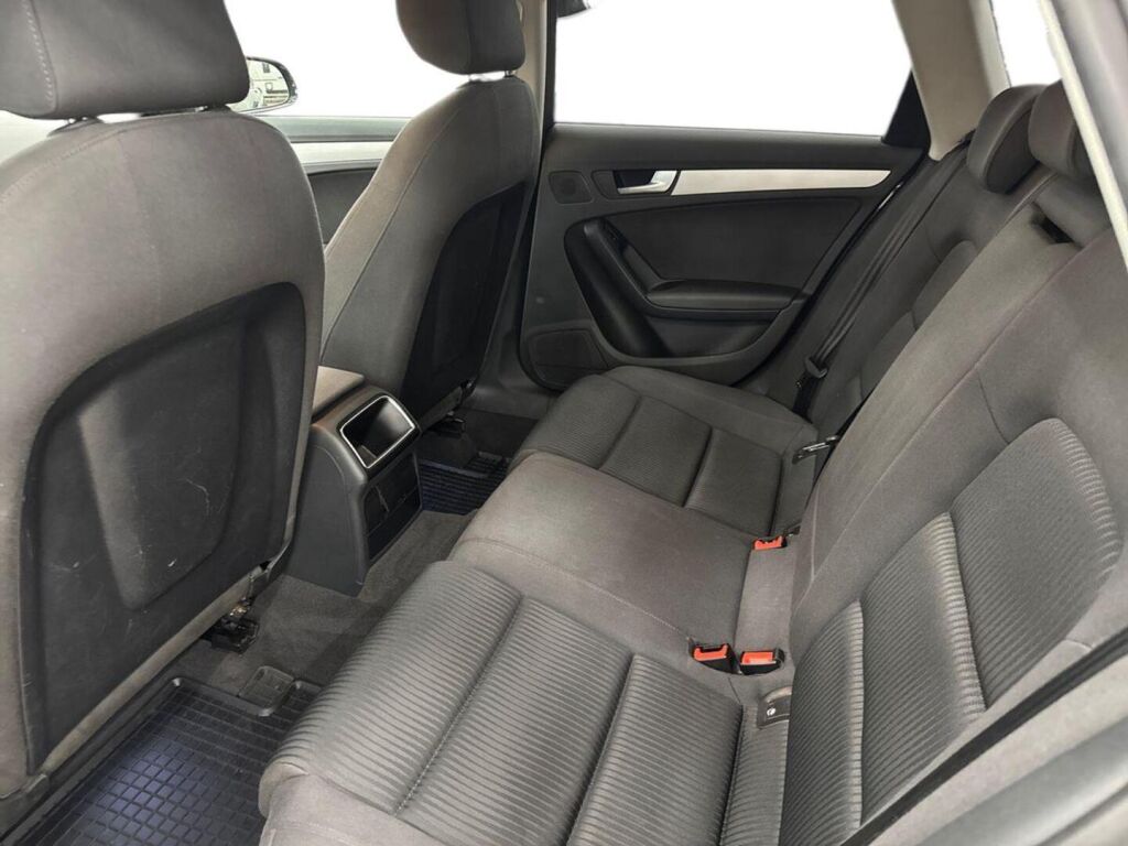 Audi A4 2010 Harmaa