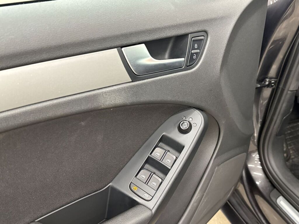 Audi A4 2010 Harmaa
