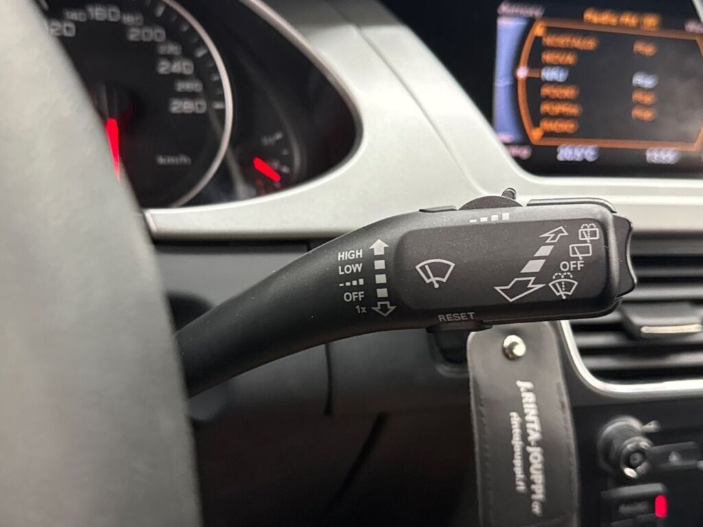 Audi A4 2010 Harmaa