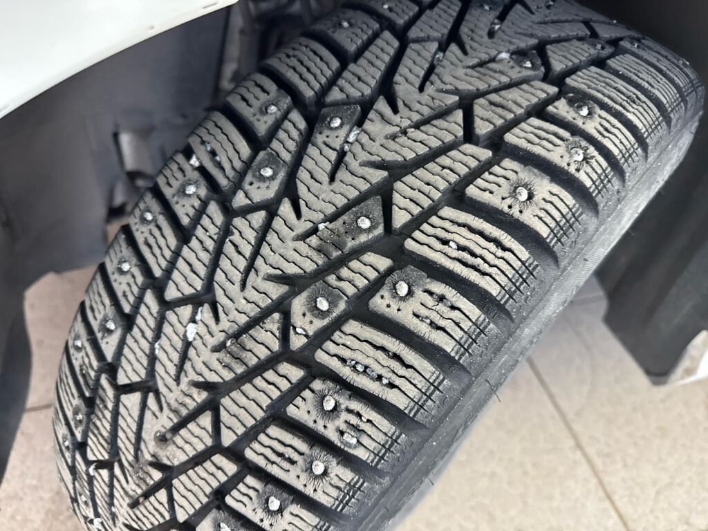 BMW 318 2010 Valkoinen