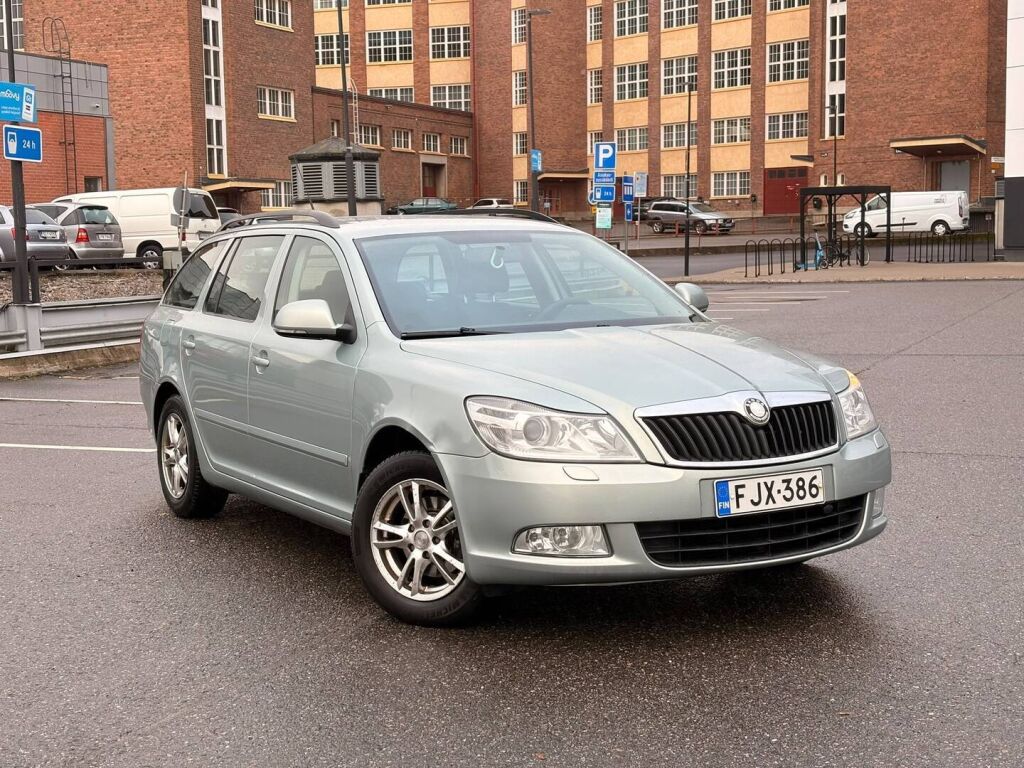 Skoda Octavia 2011 Vihreä