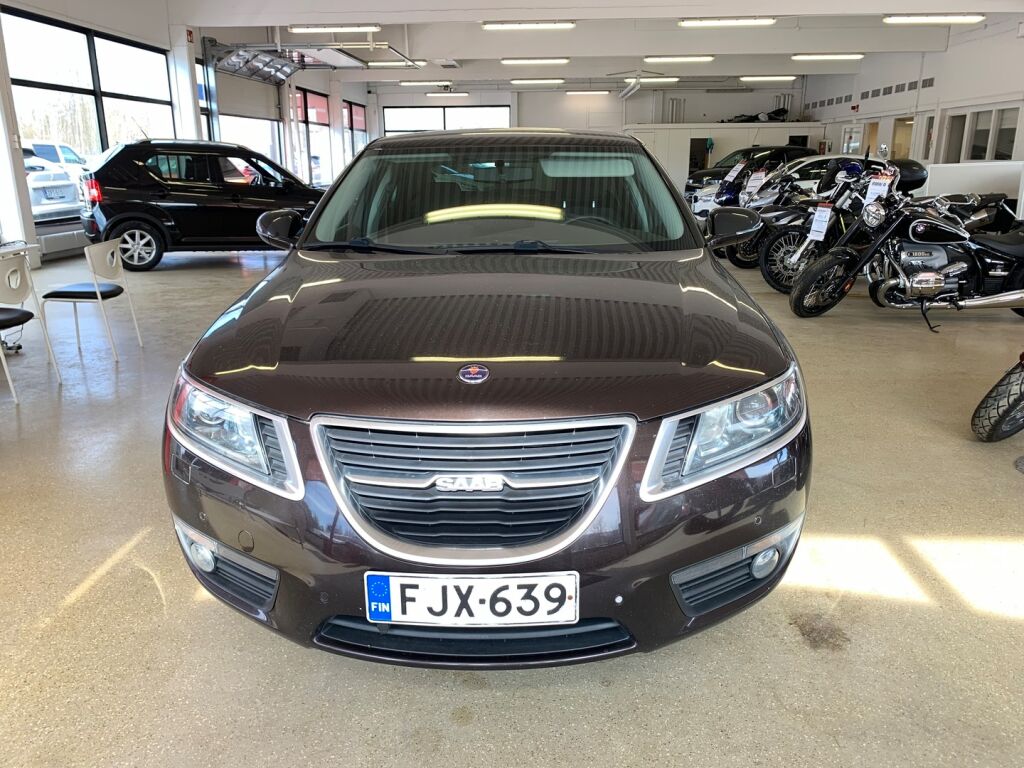 Saab 9-5 2011 Ruskea (beige)
