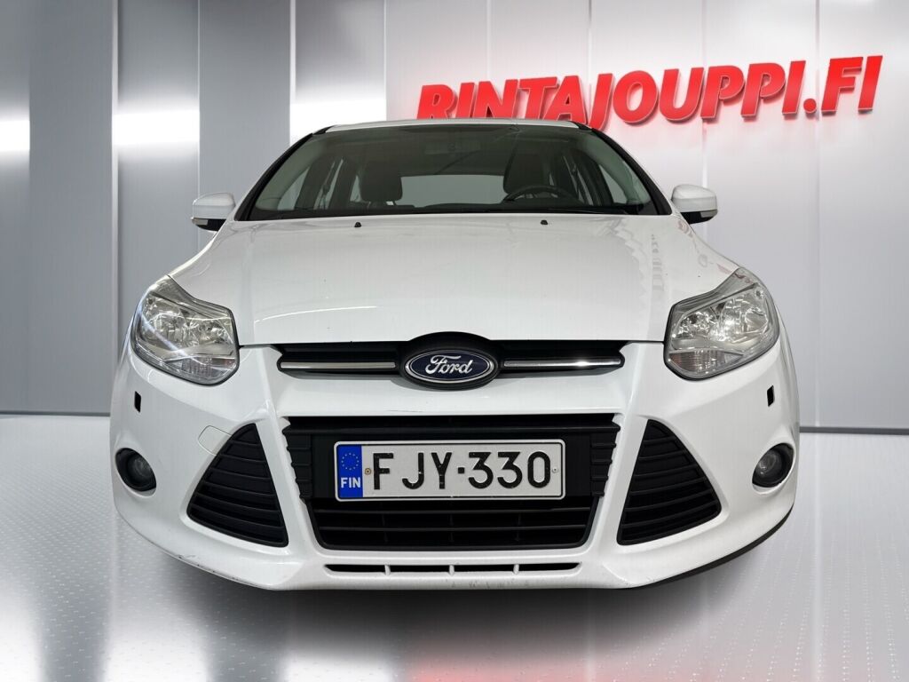 Ford Focus 2012 Valkoinen