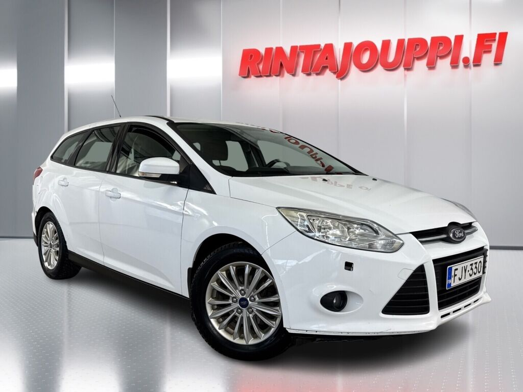 Ford Focus 2012 Valkoinen
