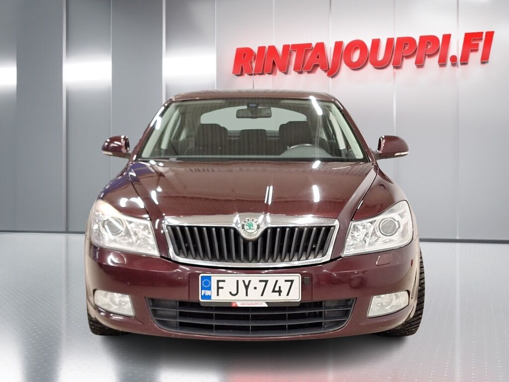 Skoda Octavia 2010 Punainen