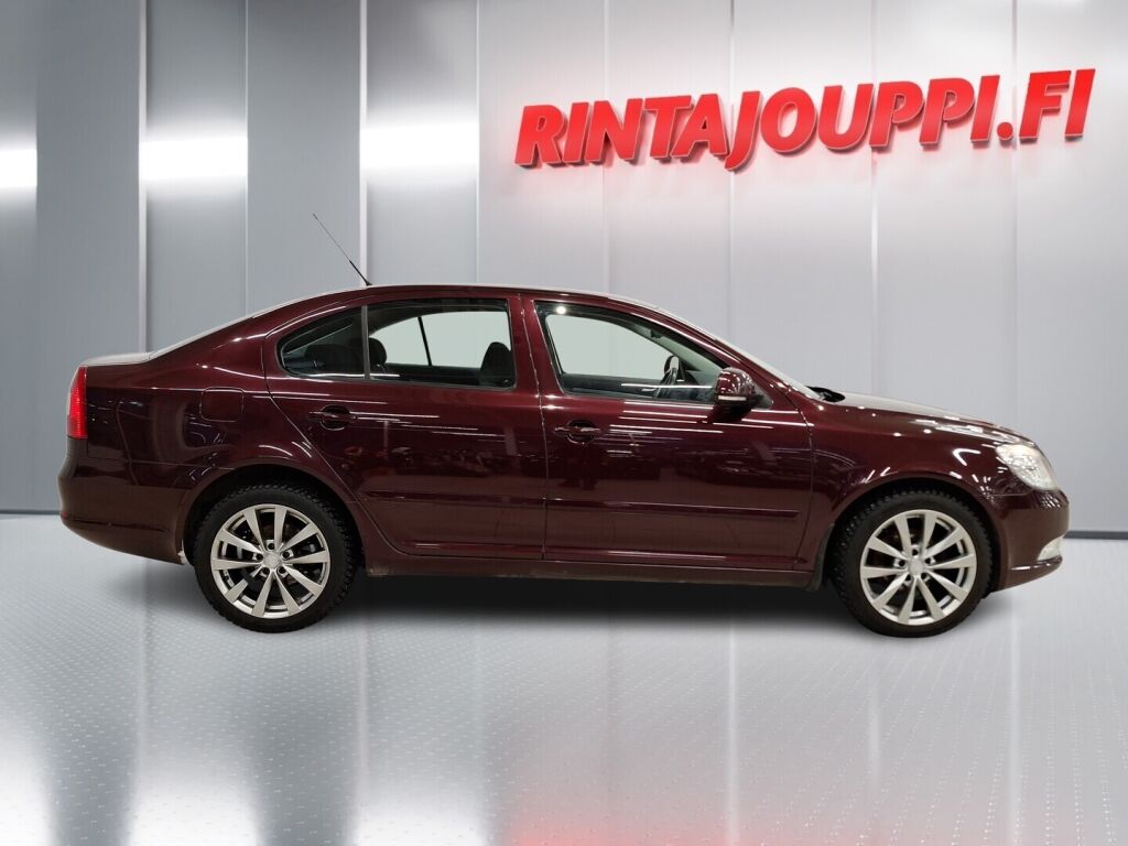 Skoda Octavia 2010 Punainen