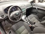 Skoda Octavia 2010 Punainen