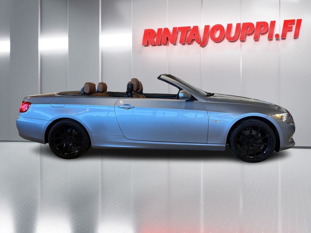 BMW 320 2011 Sininen