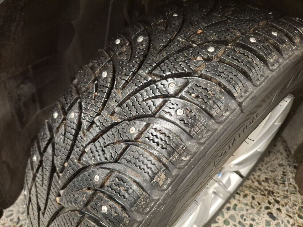 BMW 320 2011 Sininen